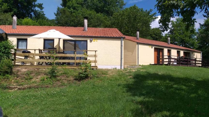 Bungalows Du Lac De Rabais Virton Exterior foto
