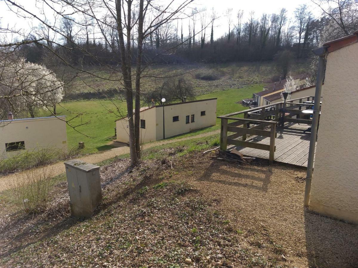 Bungalows Du Lac De Rabais Virton Exterior foto