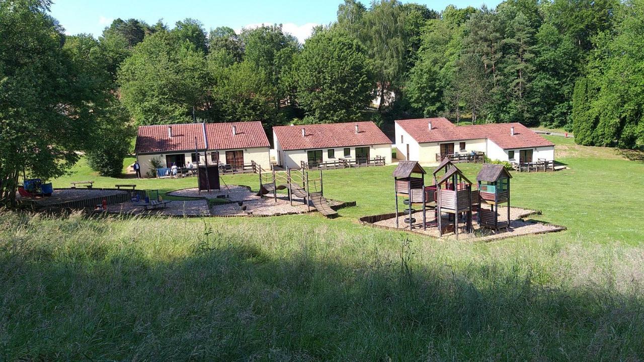 Bungalows Du Lac De Rabais Virton Exterior foto