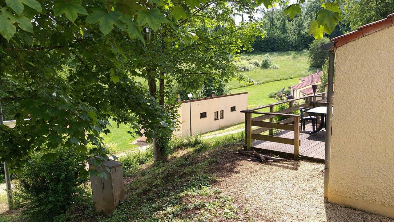 Bungalows Du Lac De Rabais Virton Exterior foto